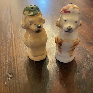 Vintage dog salt and pepper shaker